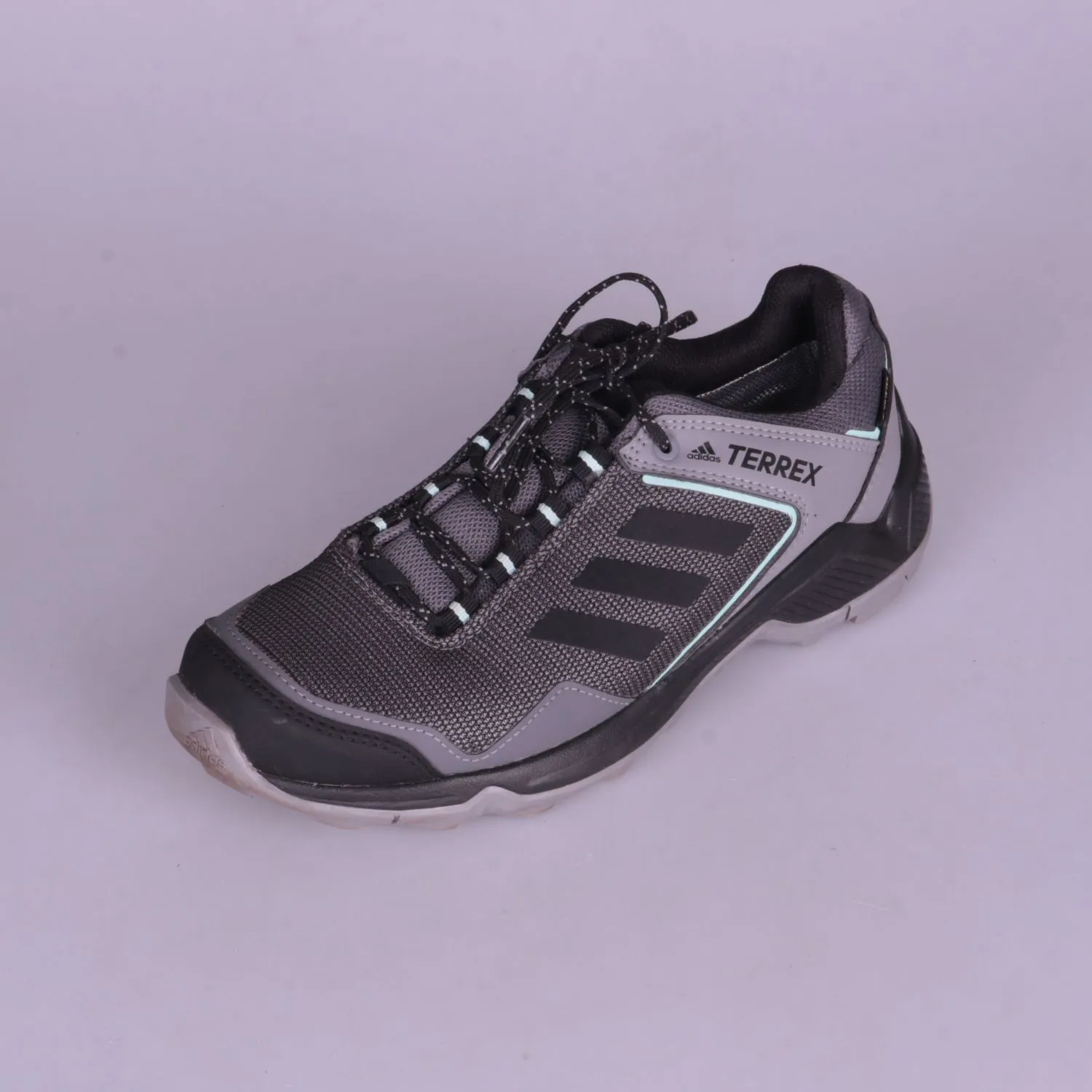 кроссовки Adidas